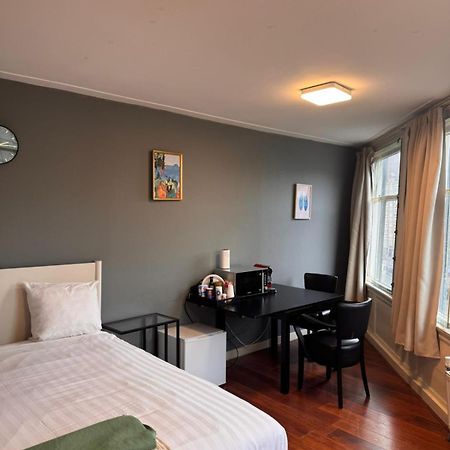Central B&B Apartment In Amsterdam Eksteriør billede