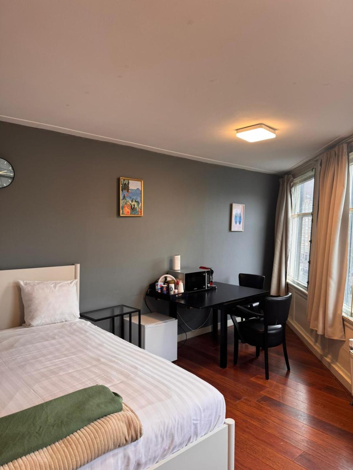 Central B&B Apartment In Amsterdam Eksteriør billede