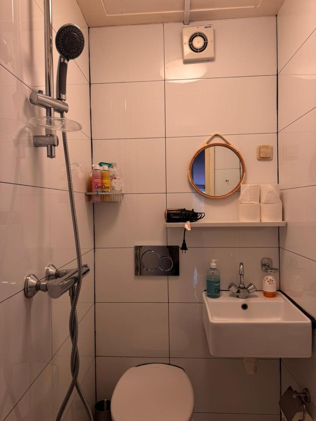 Central B&B Apartment In Amsterdam Eksteriør billede